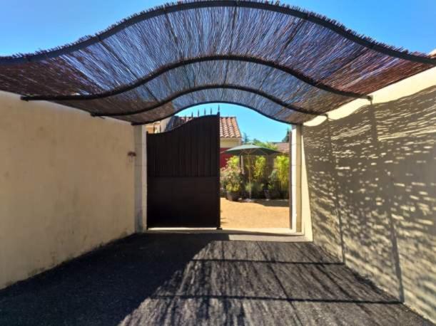 Lou Bagnou Mi-Clos Bagnols-sur-Cèze Exteriör bild